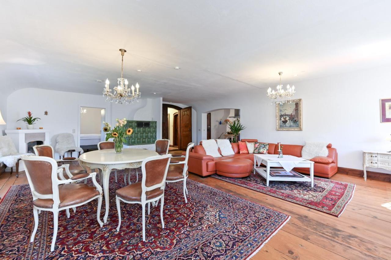 Schloss Zu Hopferau Luaran gambar