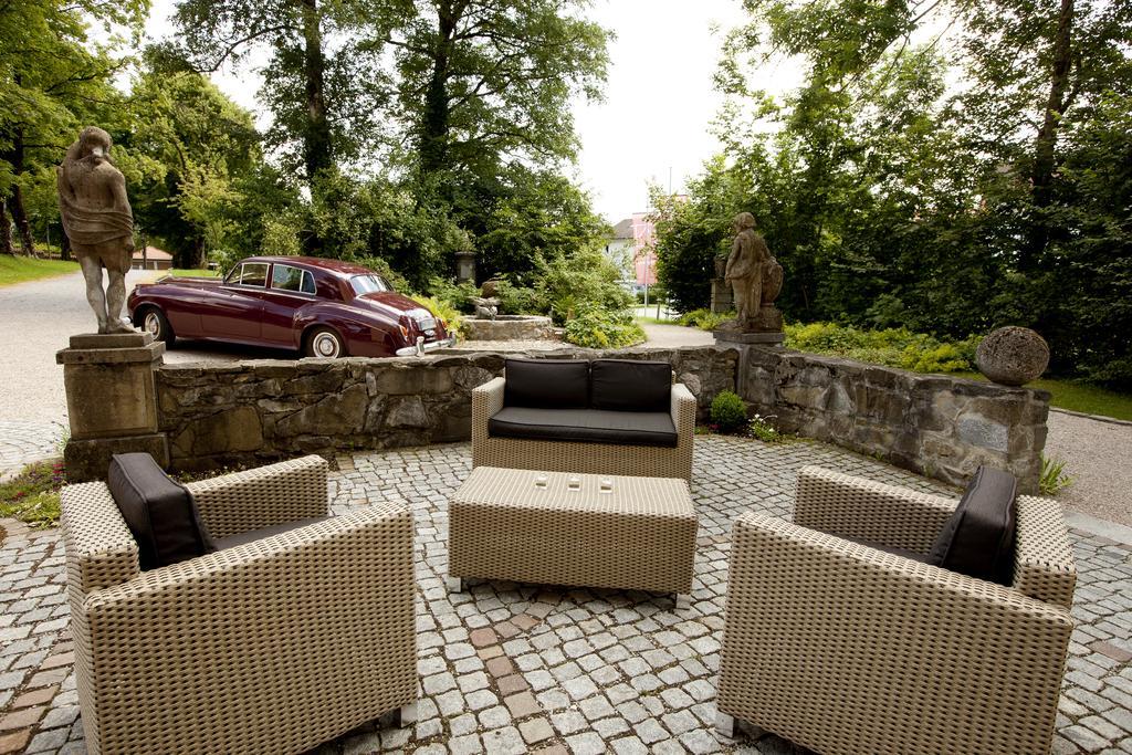 Schloss Zu Hopferau Luaran gambar