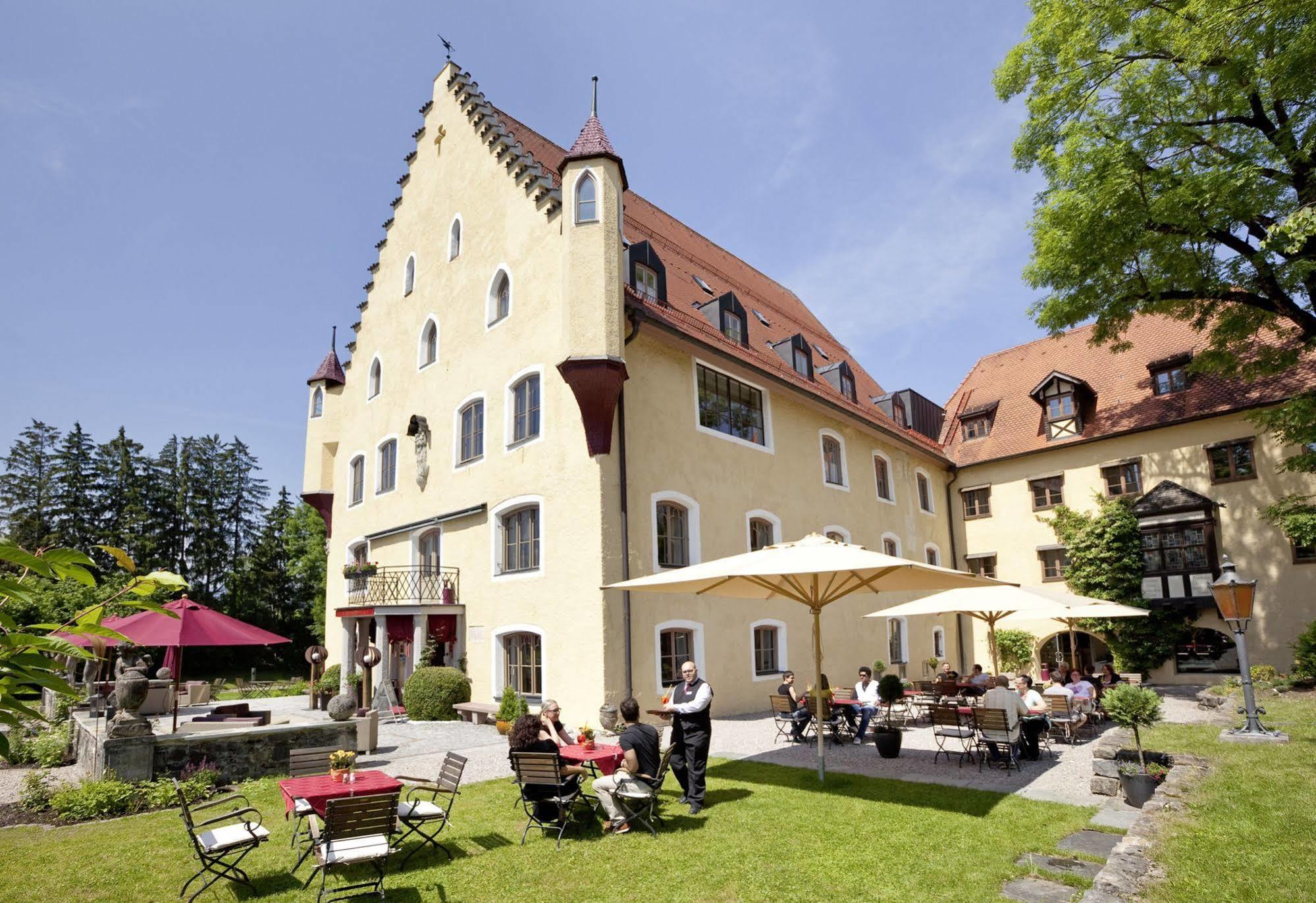 Schloss Zu Hopferau Luaran gambar